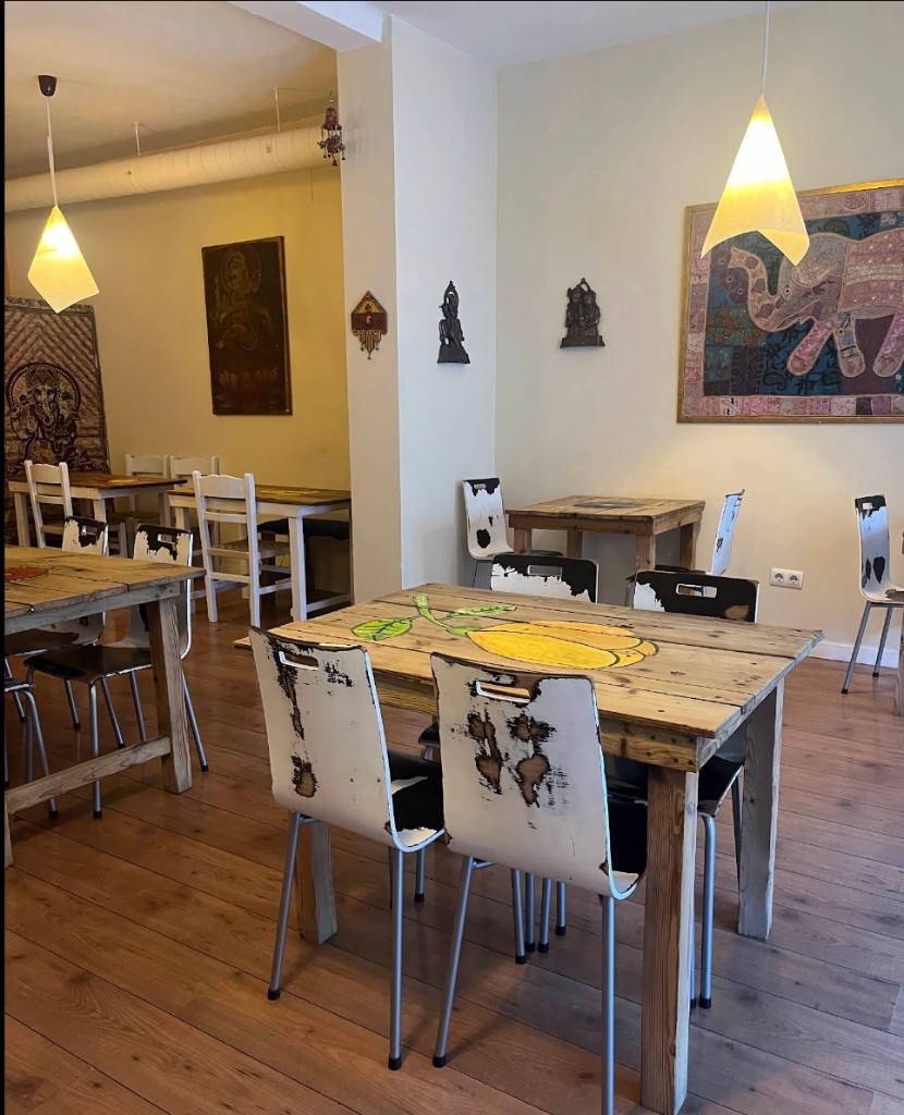 Jonny's Dhaba interior